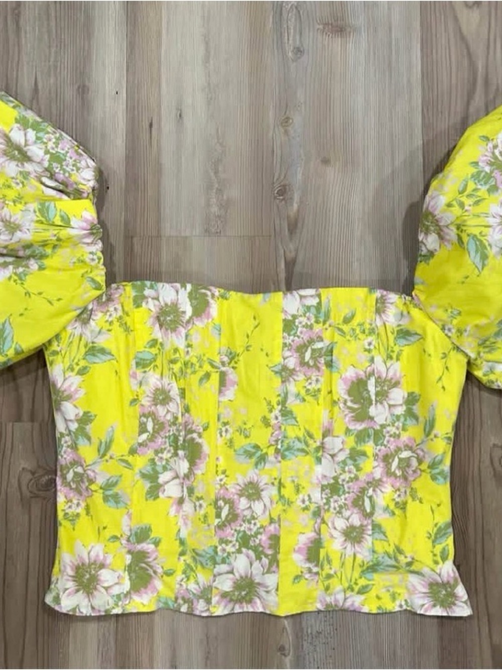 Olivaceous Yellow Floral Puff-Sleeve Crop Top